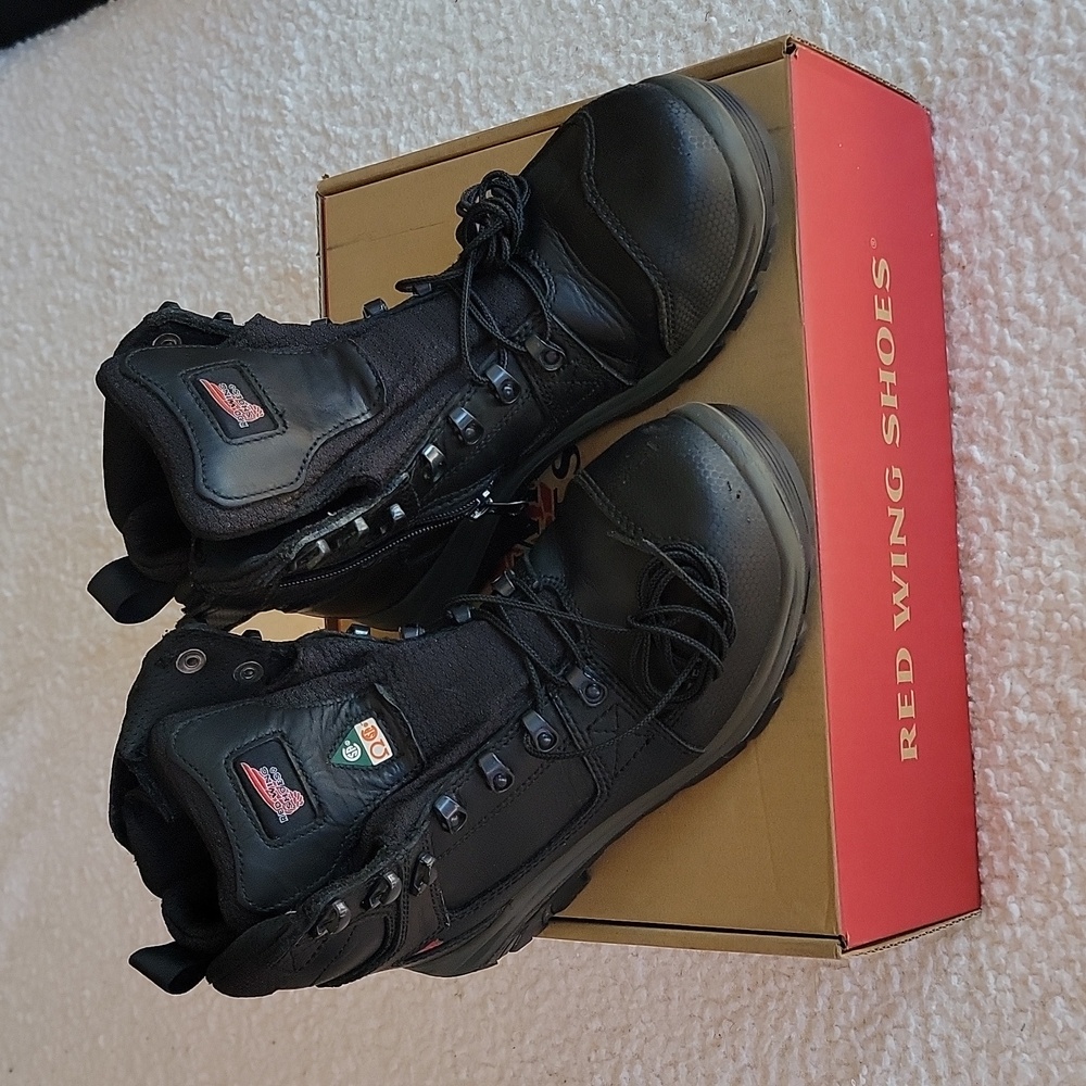 Redwing tradesman boot 3523